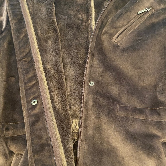 Cozy weatherproof jacket - Picture 5 of 8